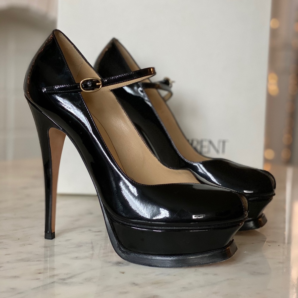 Like new YSL shoes!